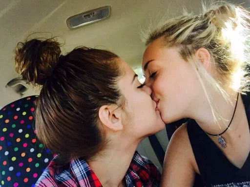 Lesbian Lesbian -
