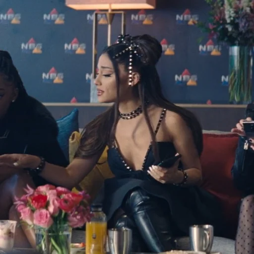 Ariana Grande 🧉 ; @HyalineWings Ariana Grande 🧉 ; @HyalineWings -