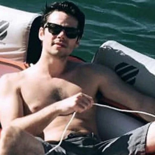 Стикер Dylan / Stiles :: @fStikBot - 9