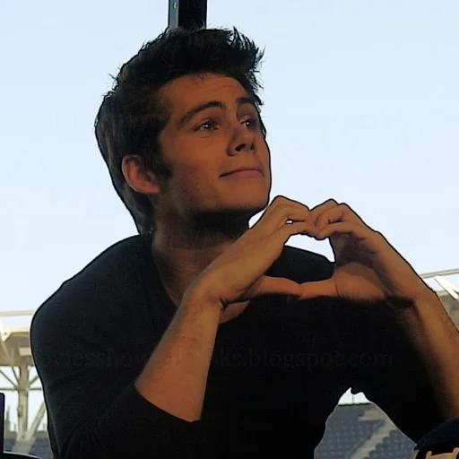 Стикер Dylan / Stiles :: @fStikBot - 7