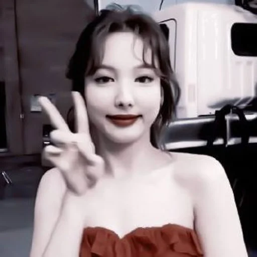 ♡:;𝖭𝖺𝗒𝖾𝗈𝗇 𝗯𝘆-@bunnieluq•. ♡:;𝖭𝖺𝗒𝖾𝗈𝗇 𝗯𝘆-@bunnieluq•. -