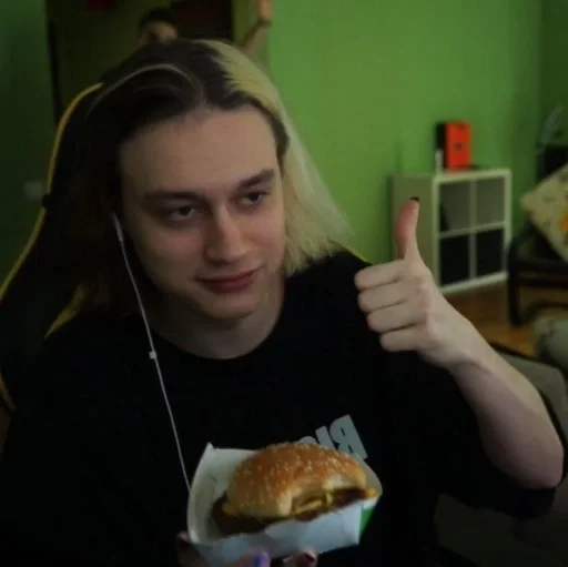 Kolya kolya :: @fStikBot Kolya kolya :: @fStikBot -