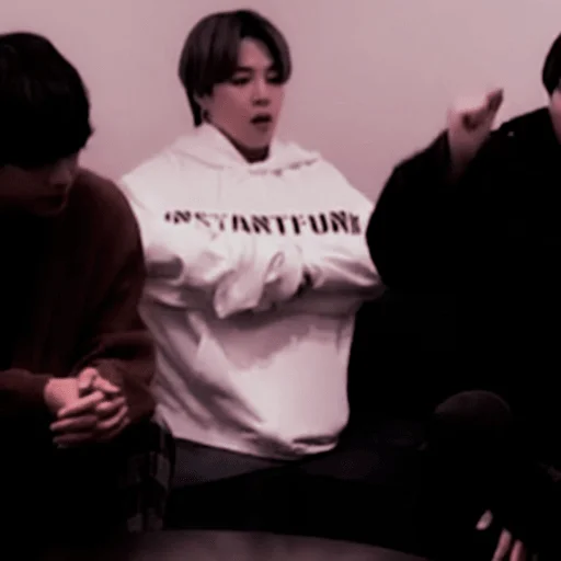 𝗯𝖆𝗯𝘆 𝗺𝗶𝗻𝖎 ⋌༺ @frpaks 𝗯𝖆𝗯𝘆 𝗺𝗶𝗻𝖎 ⋌༺ @frpaks - person