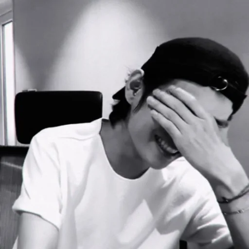 ⌆ TAEHYUNG, @convolving。 ⌆ TAEHYUNG, @convolving。 -