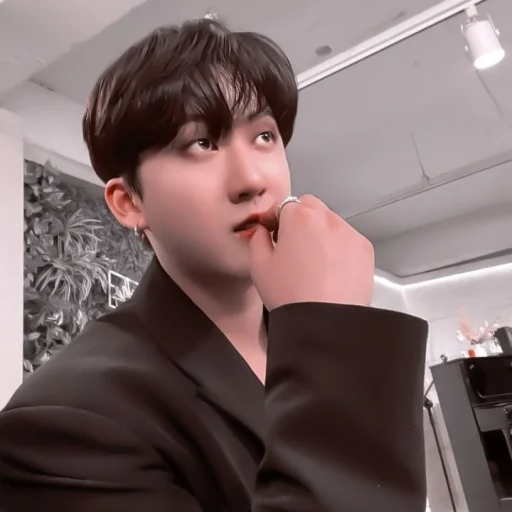 あ 𝘢𝘦𝘴𝘵𝘩𝘦𝘵𝘪𝘤 𝘤𝘩𝘢𝘯𝘨𝘣𝘪𝘯 :; by @seduiisantee あ 𝘢𝘦𝘴𝘵𝘩𝘦𝘵𝘪𝘤 𝘤𝘩𝘢𝘯𝘨𝘣𝘪𝘯 :; by @seduiisantee - Человек