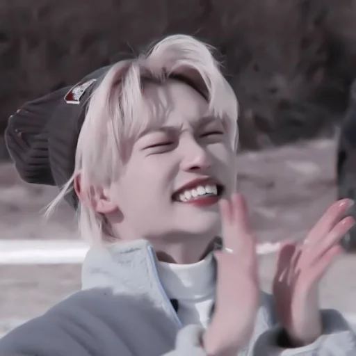 felix-stray kids by @leeranxs felix-stray kids by @leeranxs -
