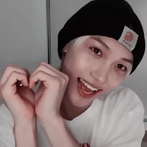 Феликс 🖤 :: @fStikBot Феликс 🖤 :: @fStikBot -