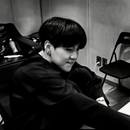 yoongi | @stkworld yoongi | @stkworld -