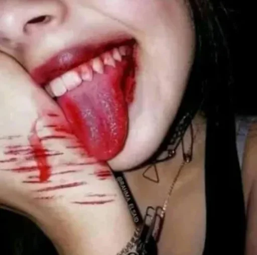 @Bloody_Queen999 Pack 🖤 @Bloody_Queen999 Pack 🖤 -