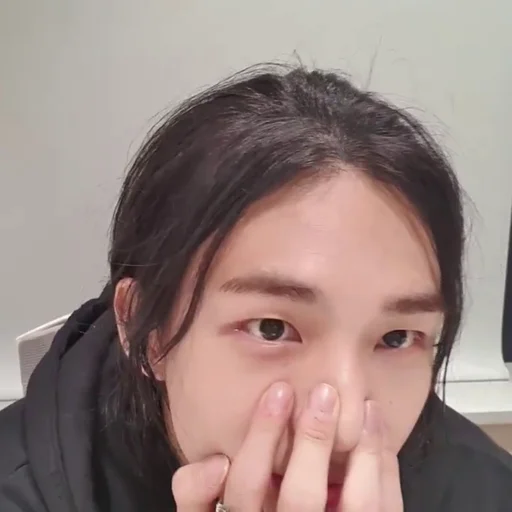 Hyunjin210917 @skzstickers Hyunjin210917 @skzstickers -
