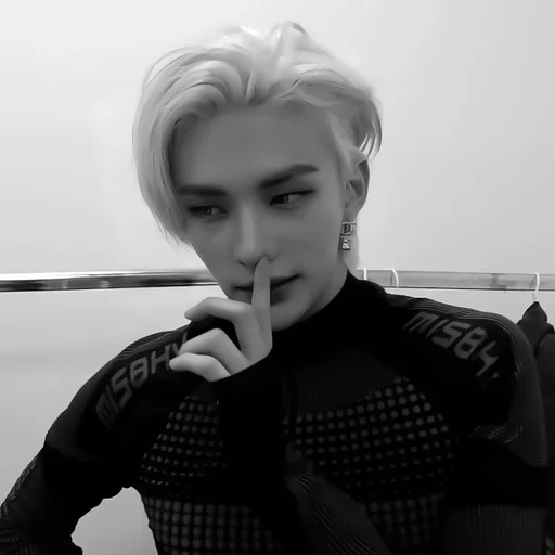 `` хенджин!! ^^ @wunxx `` хенджин!! ^^ @wunxx -