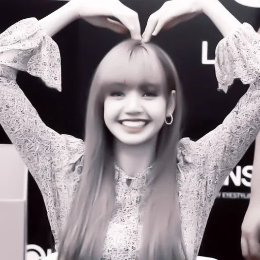 lisa``♡ fr; @lomicor. lisa``♡ fr; @lomicor. -