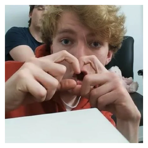 ♡︎ ♡︎ -