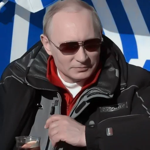 #путин horny «🇷🇺 by @lumicore_present #путин horny «🇷🇺 by @lumicore_present - Человек