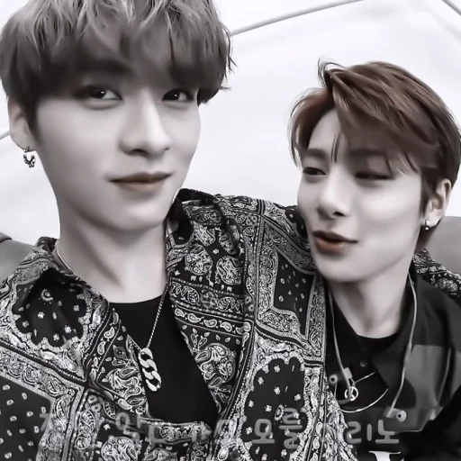 › 🗜 : jeongho : @smstickerr › 🗜 : jeongho : @smstickerr -