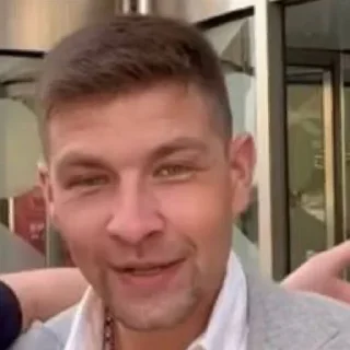 Стикер королева бензиноколонки | via sticked.app - 0