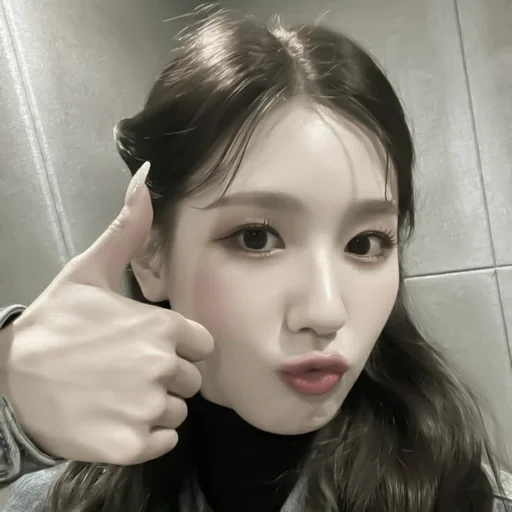 miyeon | @strawberryxhelps miyeon | @strawberryxhelps -