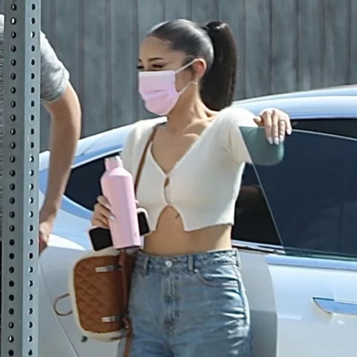 Ariana Grande 🧁 ; @HyalineWings Ariana Grande 🧁 ; @HyalineWings -
