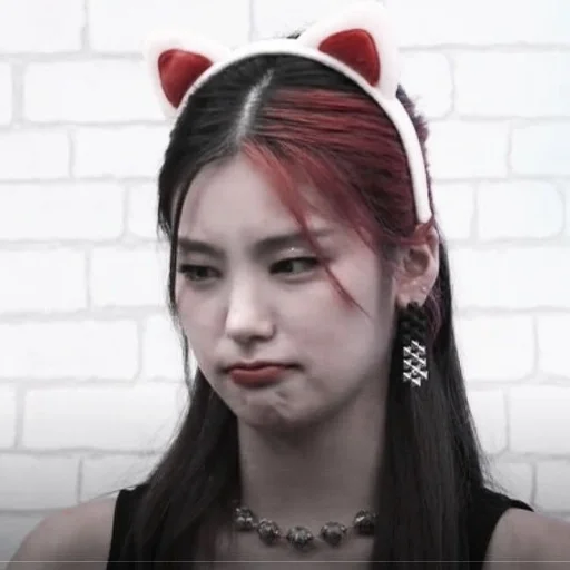 yejiforhedgehog @fancamstanf :: @fStikBot yejiforhedgehog @fancamstanf :: @fStikBot -